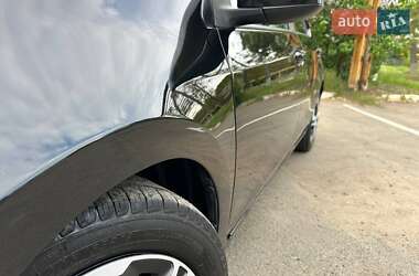 Седан Toyota Corolla 2015 в 