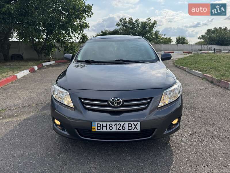 Седан Toyota Corolla 2008 в Одесі