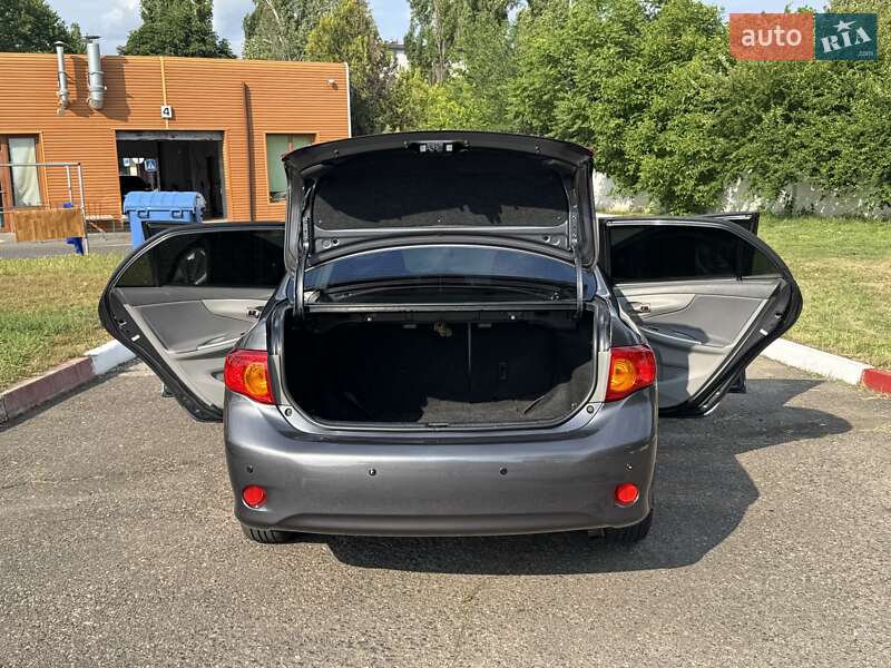 Седан Toyota Corolla 2008 в Одесі