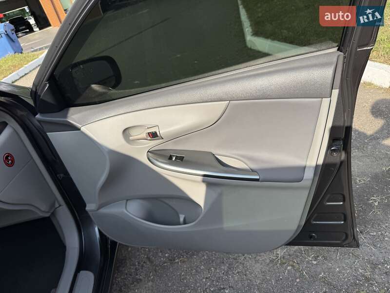 Седан Toyota Corolla 2008 в Одесі