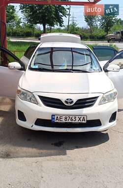 Седан Toyota Corolla 2010 в Кривом Роге