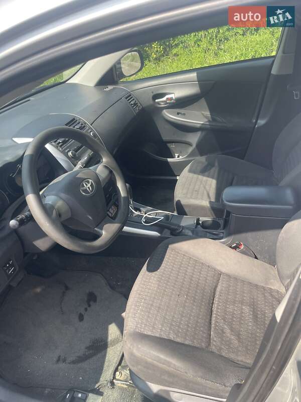 Седан Toyota Corolla 2013 в Запорожье