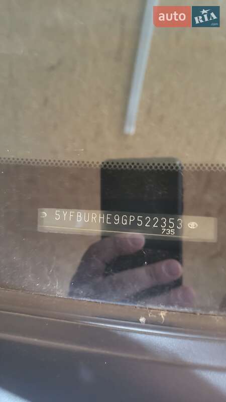 Седан Toyota Corolla 2016 в Черкасах