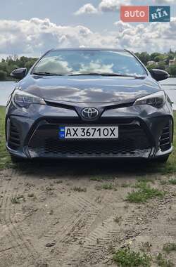 Седан Toyota Corolla 2017 в Валках