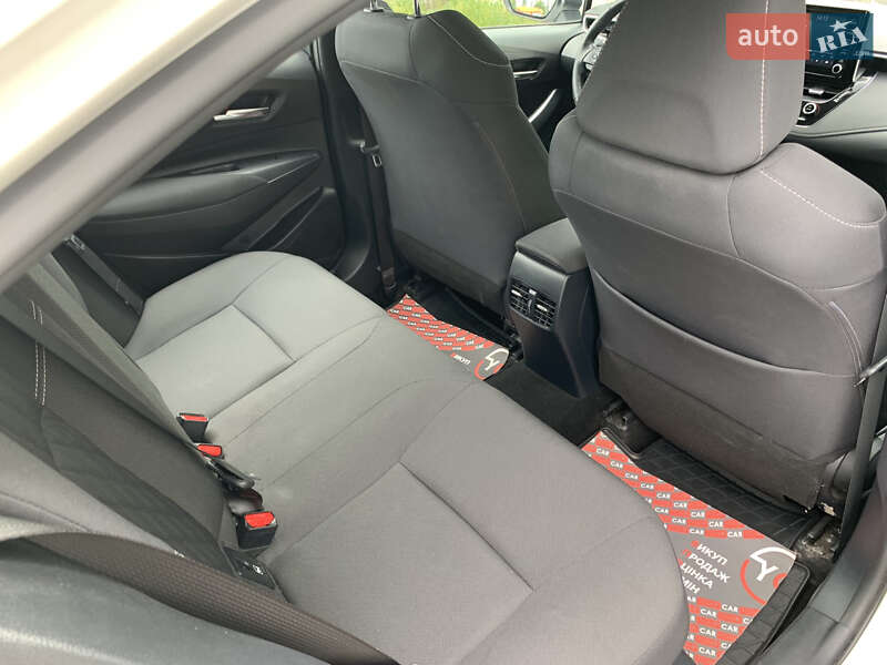 Седан Toyota Corolla 2020 в Києві