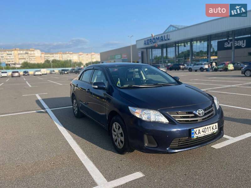 Седан Toyota Corolla 2010 в Борисполі