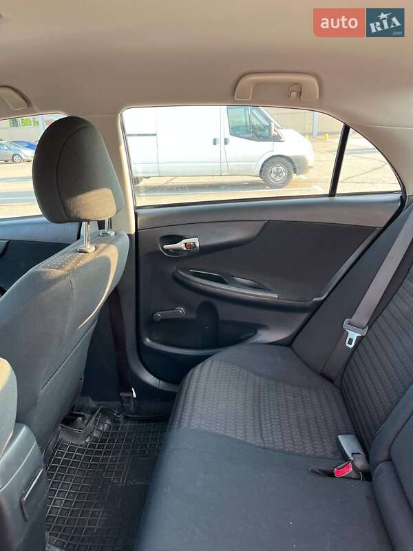 Седан Toyota Corolla 2010 в Борисполі