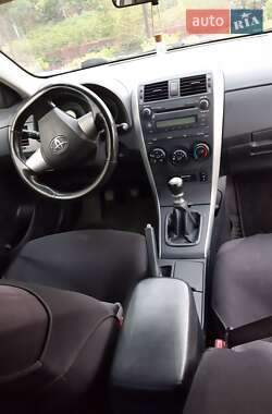 Седан Toyota Corolla 2012 в 