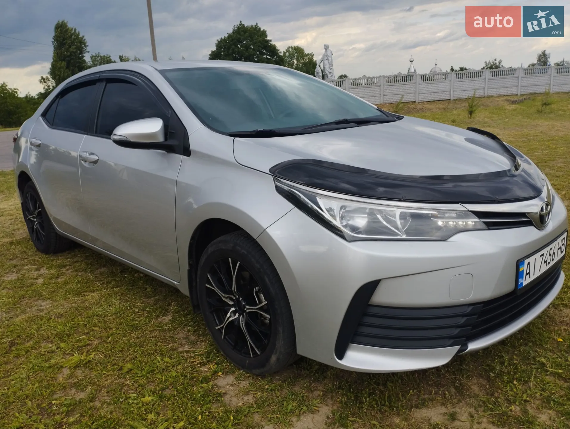2017 Toyota Corolla - фото 1
