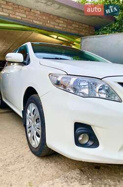 Седан Toyota Corolla 2012 в 