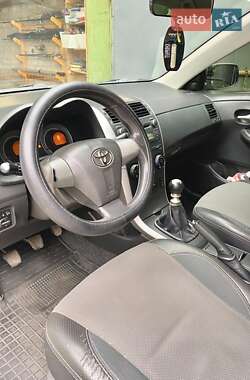 Седан Toyota Corolla 2012 в 
