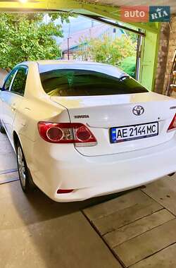 Седан Toyota Corolla 2012 в 