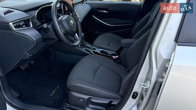 Седан Toyota Corolla 2024 в Киеве