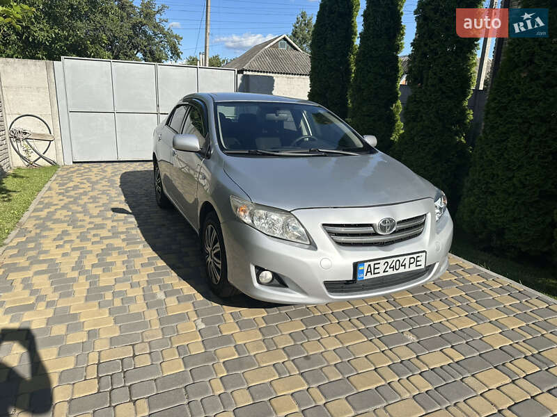 Седан Toyota Corolla 2007 в Дніпрі