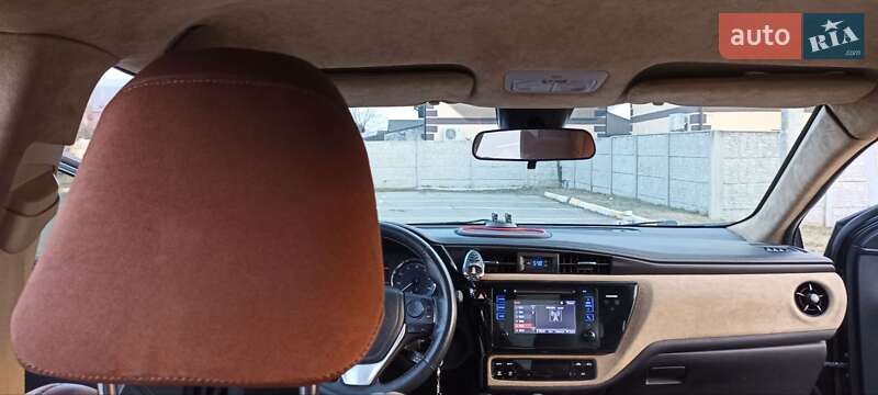 Седан Toyota Corolla 2017 в Києві