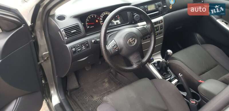 Хетчбек Toyota Corolla 2005 в Одесі