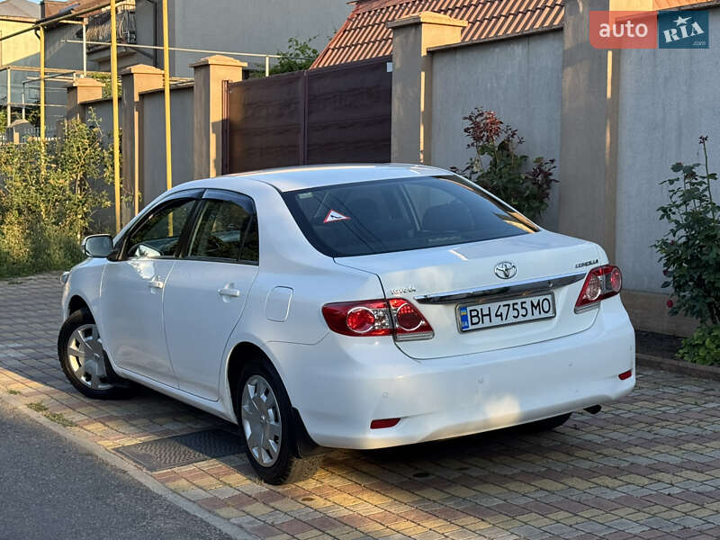 Седан Toyota Corolla 2010 в Одессе