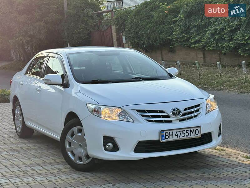 Седан Toyota Corolla 2010 в Одессе