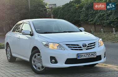 Седан Toyota Corolla 2010 в 