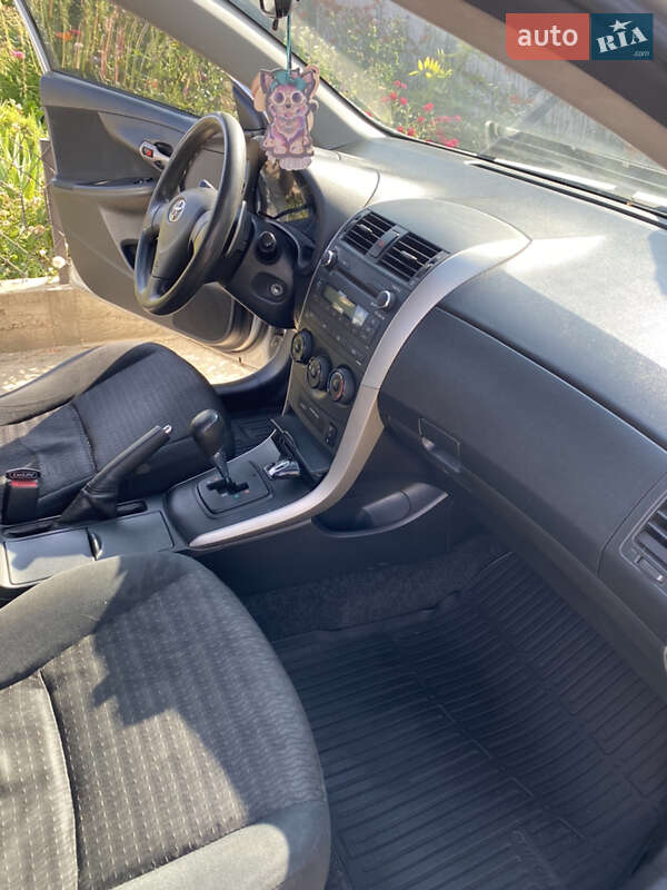 Седан Toyota Corolla 2008 в Одессе