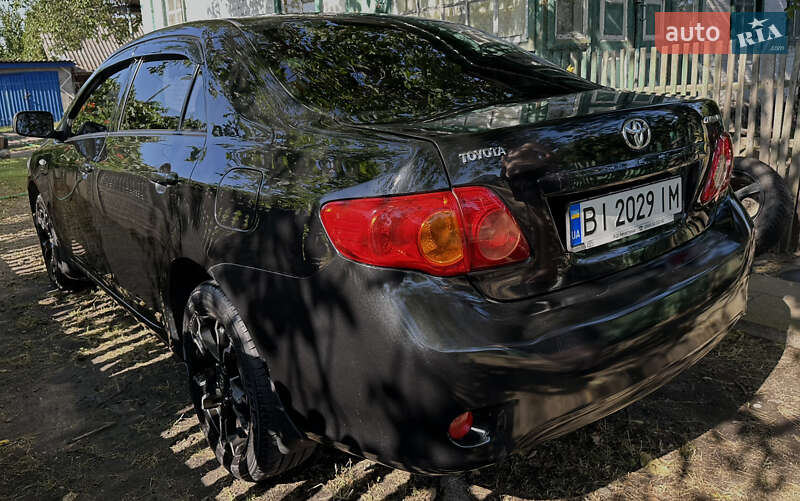 Седан Toyota Corolla 2008 в Кременчуге