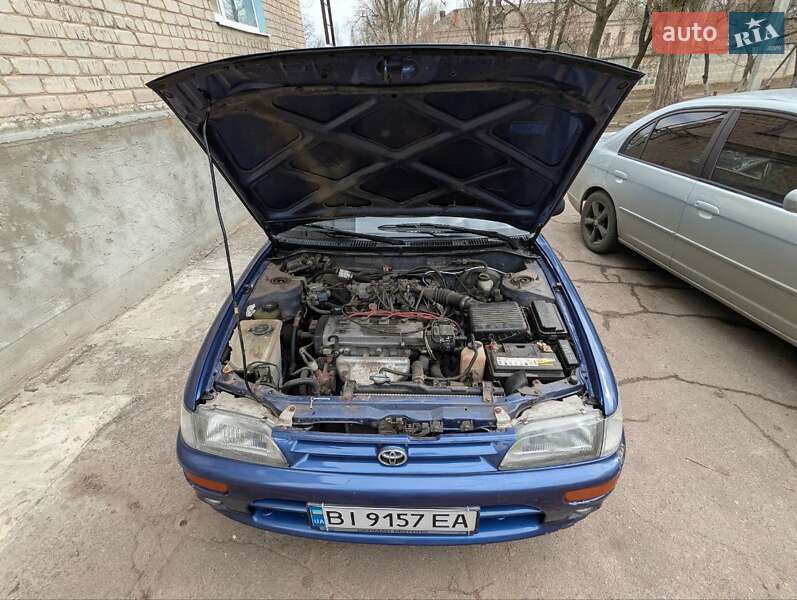 Хэтчбек Toyota Corolla 1993 в Светловодске