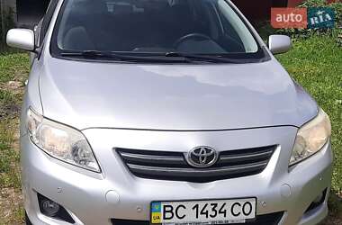 Седан Toyota Corolla 2008 в Львове