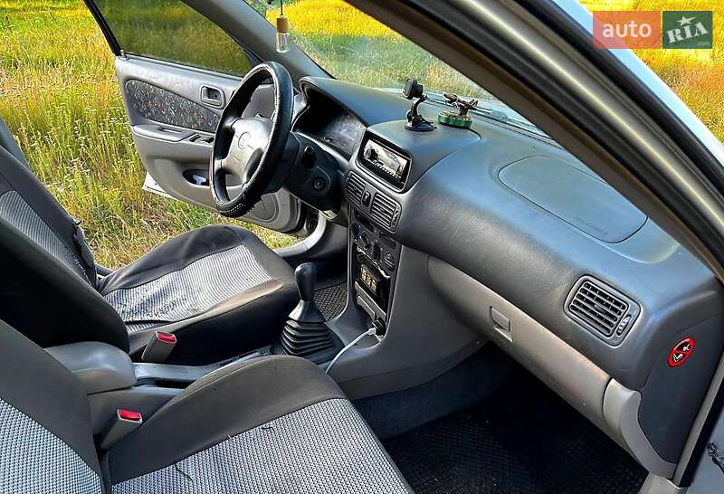 Хэтчбек Toyota Corolla 1997 в Саврани