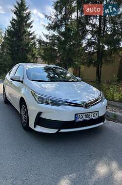 Седан Toyota Corolla 2018 в Харкові