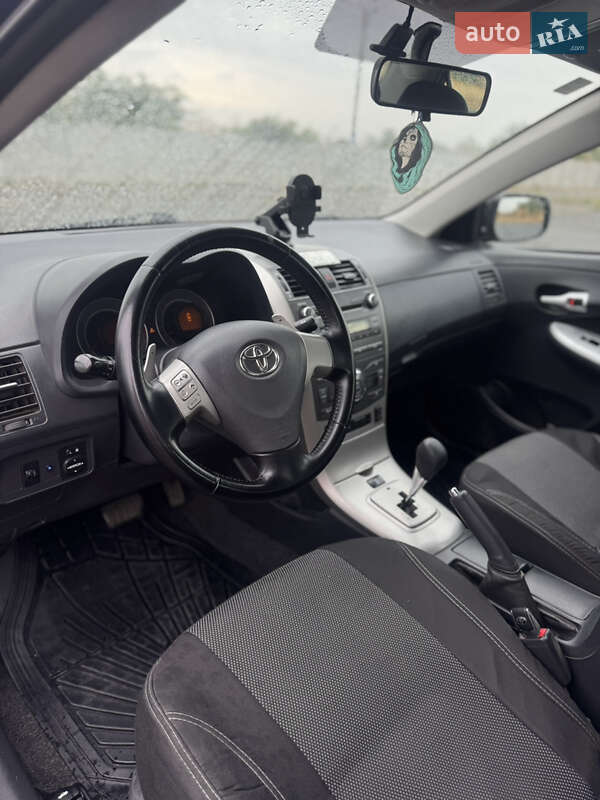 Седан Toyota Corolla 2008 в Одессе