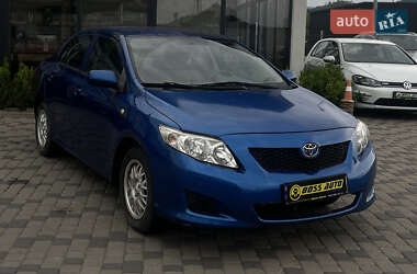 Седан Toyota Corolla 2010 в Мукачевому