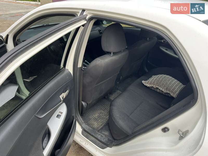 Седан Toyota Corolla 2008 в Любашевке