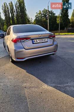 Седан Toyota Corolla 2021 в 
