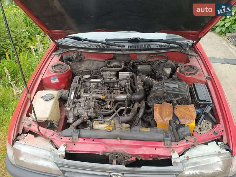 Седан Toyota Corolla 1992 в Немишаево