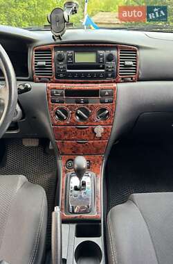 Хэтчбек Toyota Corolla 2004 в Виннице