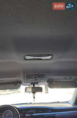Седан Toyota Corolla 2013 в 