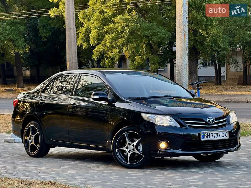 Седан Toyota Corolla 2013 в Одессе