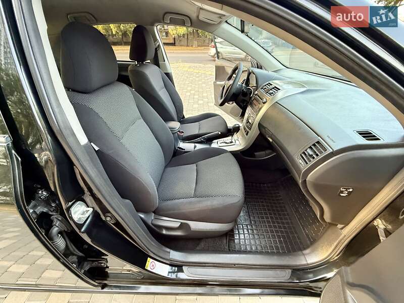 Седан Toyota Corolla 2013 в Одессе