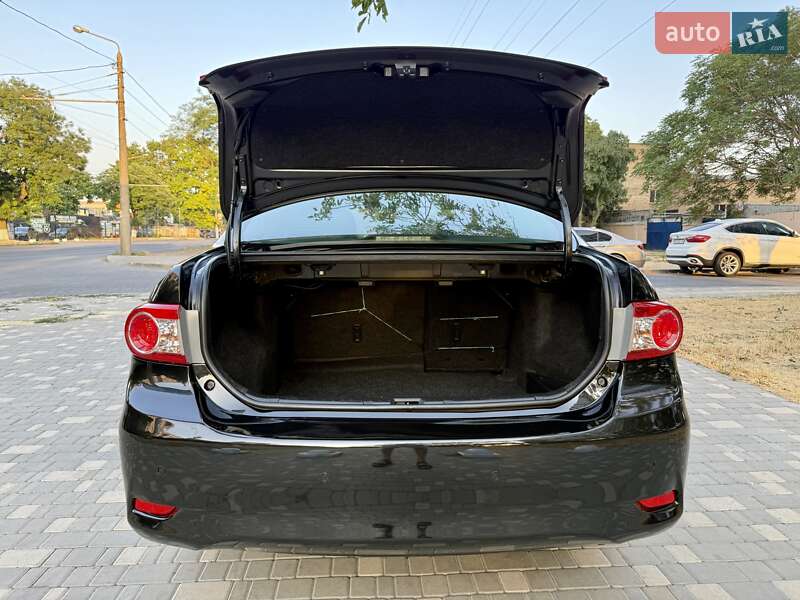 Седан Toyota Corolla 2013 в Одессе