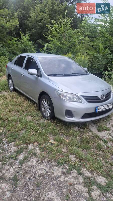 Седан Toyota Corolla 2010 в Киеве фото 4 Седан Toyota Corolla 2010 в Киеве