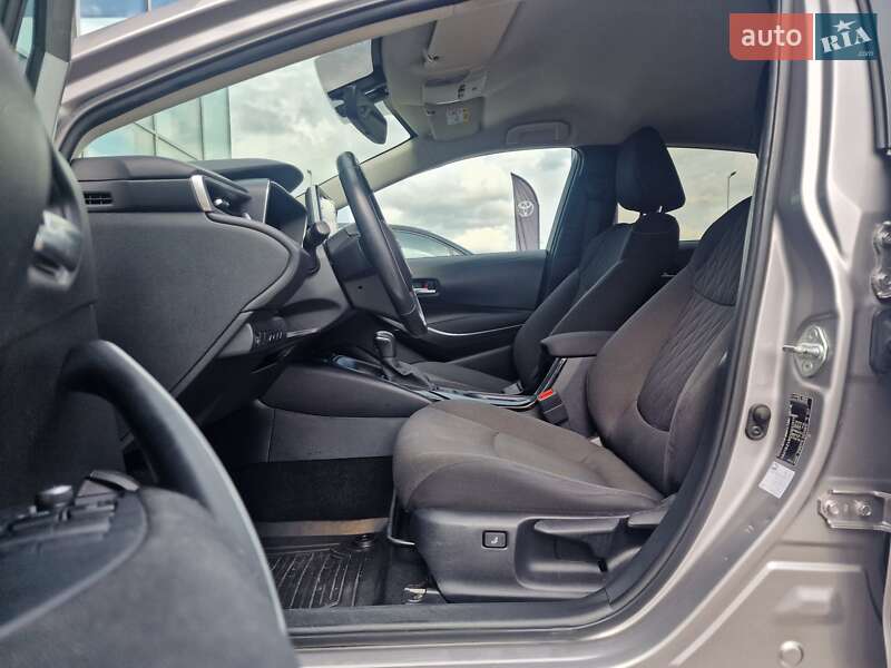 Седан Toyota Corolla 2019 в Рівному