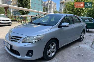 Седан Toyota Corolla 2011 в Дніпрі