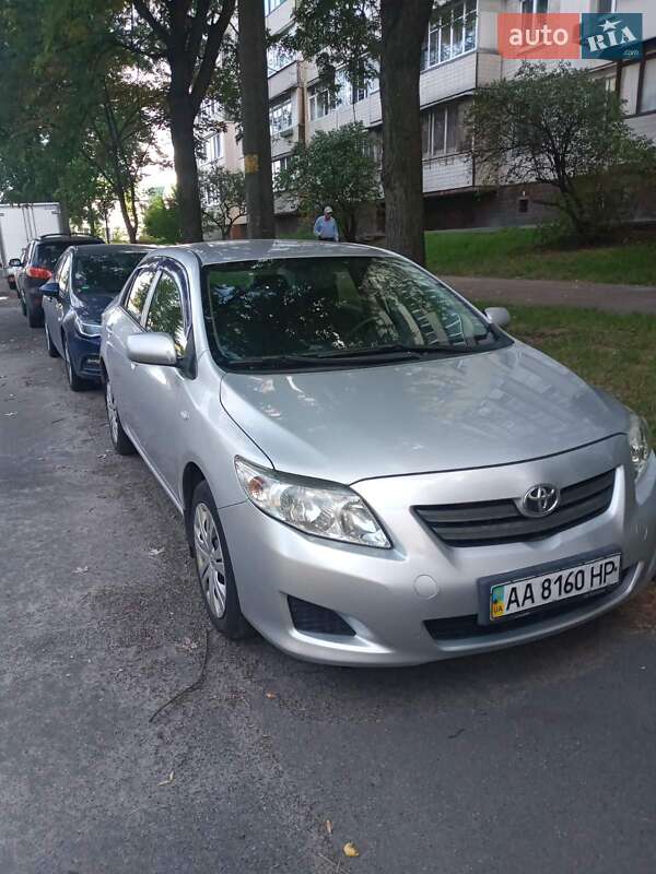 Седан Toyota Corolla 2008 в 