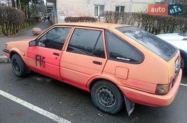 Лифтбек Toyota Corolla 1986 в 
