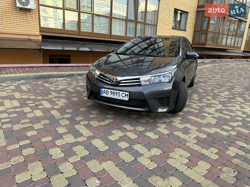Toyota Corolla 2015