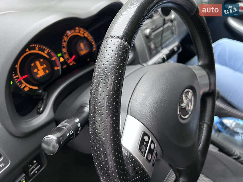 Седан Toyota Corolla 2008 в Львове