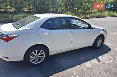 Седан Toyota Corolla 2016 в Києві