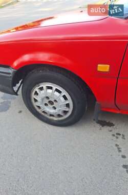Седан Toyota Corolla 1991 в 