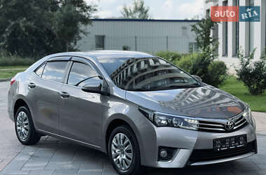 Седан Toyota Corolla 2014 в Києві