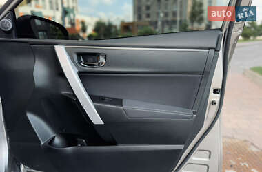 Седан Toyota Corolla 2014 в 